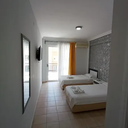 Ξενοδοχείο Tuana Otel