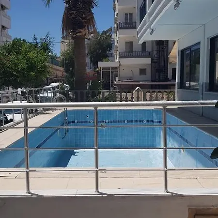 Ξενοδοχείο Tuana Otel *